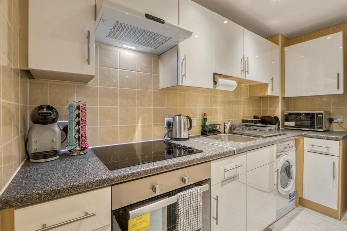 1 Bed & 1 Bath Next To Vauxhall Station In Zone 1